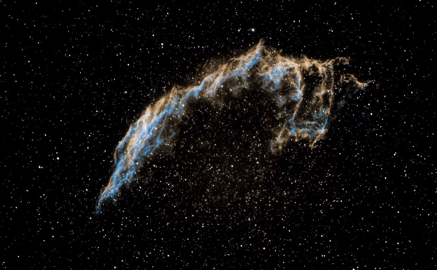 Veil Nebula (Hubble-palette)